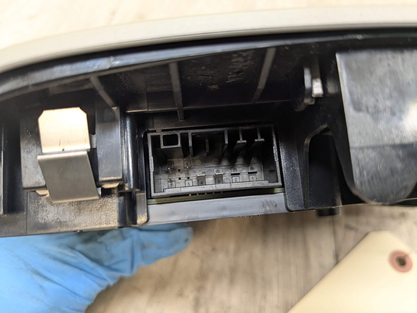 12-20 OEM BMW F30 F32 F33 328 330 340 428 430 Roof Console Dome Light SOS Switch
