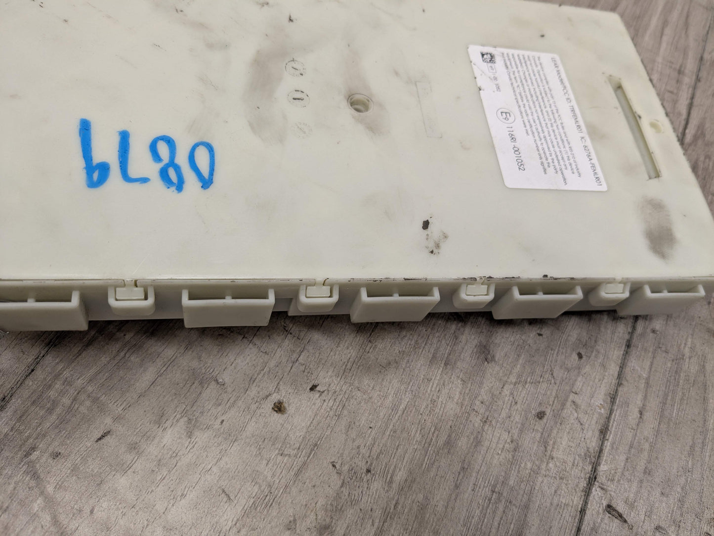 NOTE* OEM BMW F22 F30 F32 F36 F80 F82 FEM Front Electronic Control Module + Key