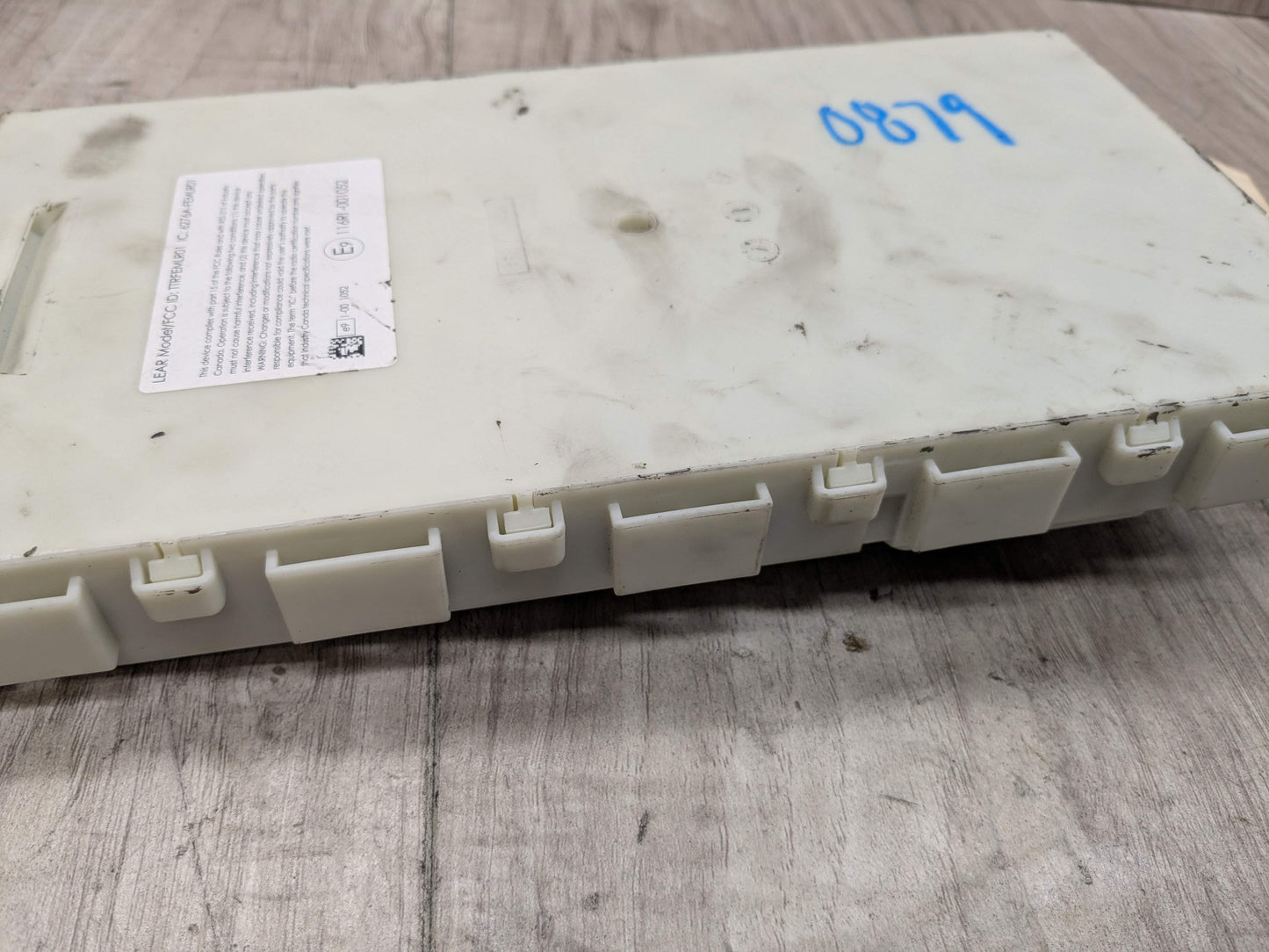 NOTE* OEM BMW F22 F30 F32 F36 F80 F82 FEM Front Electronic Control Module + Key