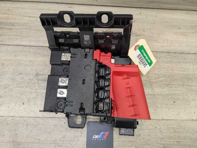18-21 OEM BMW F97 F98 G01 G02 X3 X4 Rear Trunk Positive Battery B+ Junction Box
