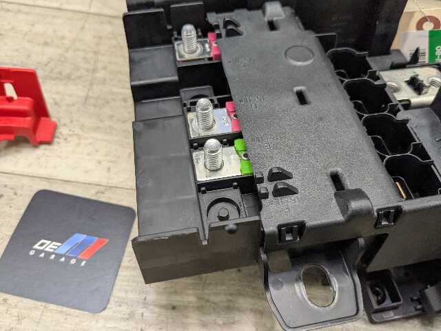 18-21 OEM BMW F97 F98 G01 G02 X3 X4 Rear Trunk Positive Battery B+ Junction Box