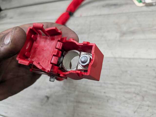 OEM BMW G01 G02 F97 F98 X3 X4 X3M Battery Plus Pole Terminal Positive Red Cable