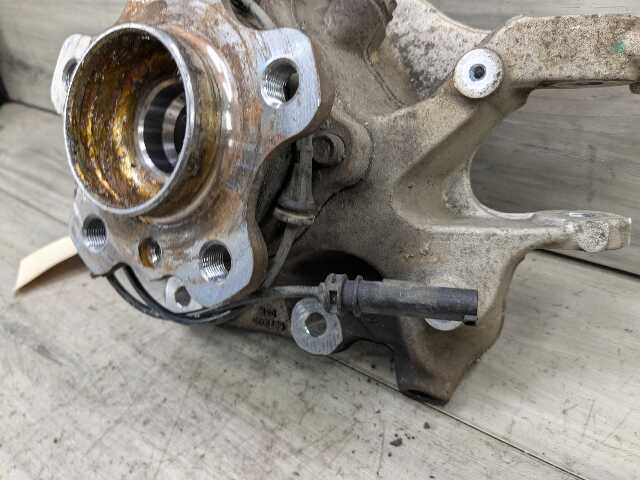 OEM BMW G01 X3 30i 30iX M40iX REAR Right Passenger Knuckle Hub Spindle Bearing