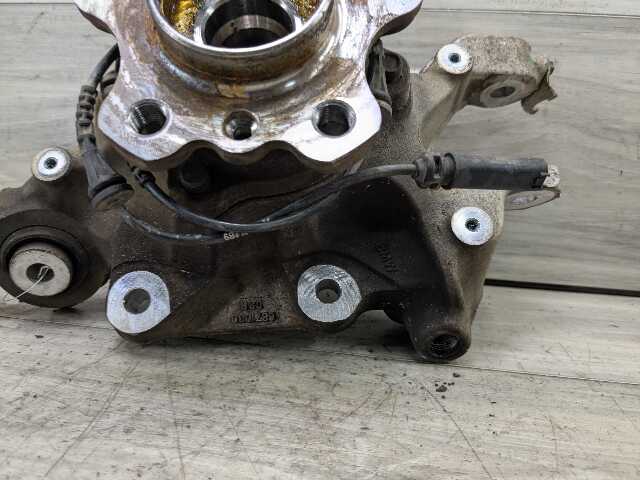 OEM BMW G01 X3 30i 30iX M40iX REAR Right Passenger Knuckle Hub Spindle Bearing