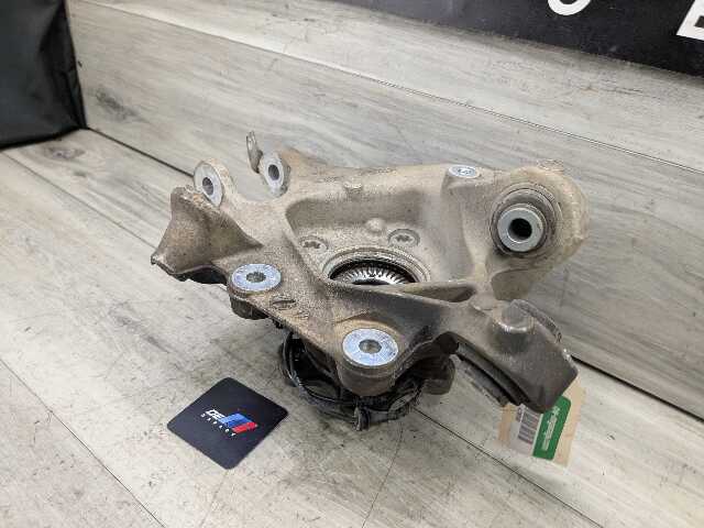 OEM BMW G01 X3 30i 30iX M40iX REAR Right Passenger Knuckle Hub Spindle Bearing