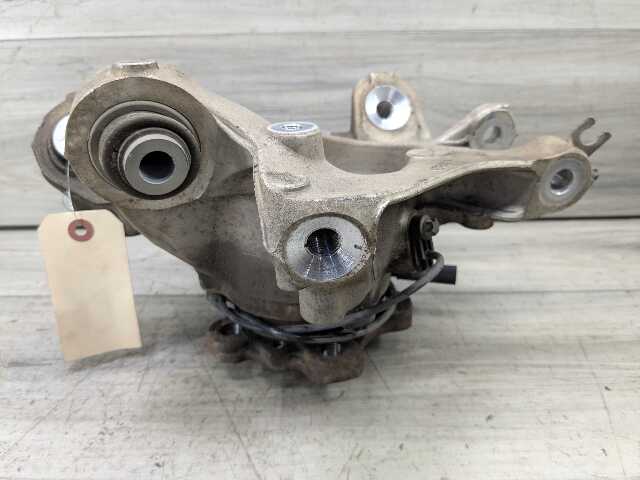 OEM BMW G01 X3 30i 30iX M40iX REAR Right Passenger Knuckle Hub Spindle Bearing