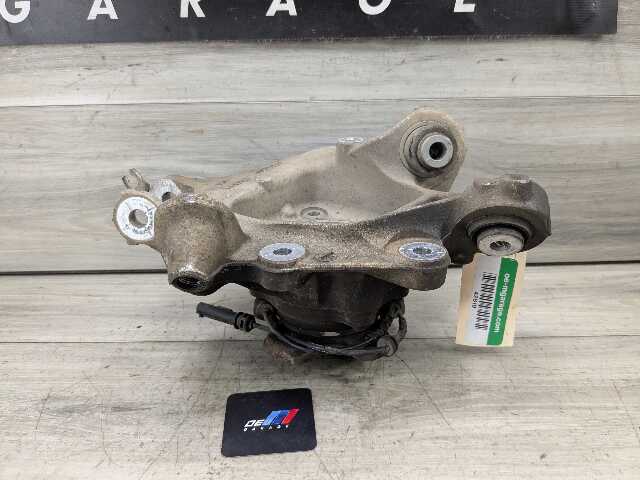 OEM BMW G01 X3 30i 30iX M40iX REAR Right Passenger Knuckle Hub Spindle Bearing