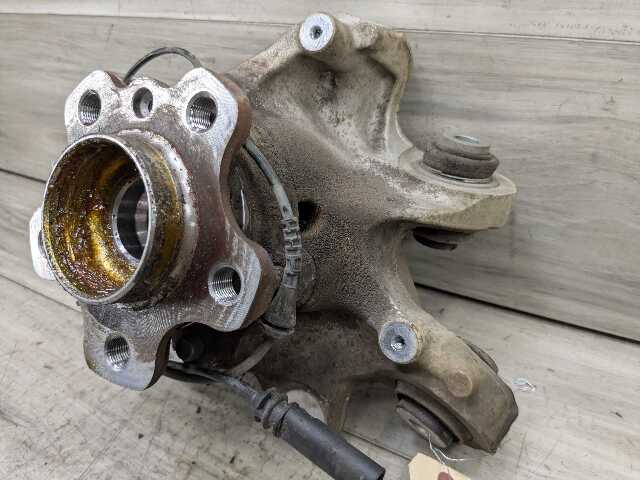 OEM BMW G01 X3 30i 30iX M40iX REAR Left Driver Knuckle Wheel Hub Spindle Bearing