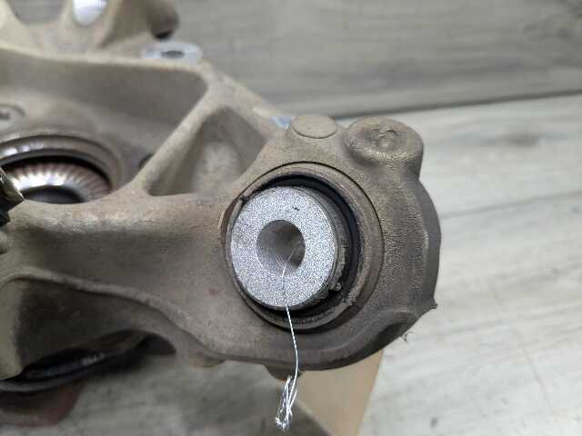 OEM BMW G01 X3 30i 30iX M40iX REAR Left Driver Knuckle Wheel Hub Spindle Bearing