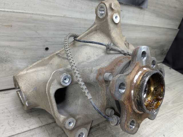 OEM BMW G01 G02 X3 X4 FRONT Right Passenger Knuckle Spindle Wheel Hub Bearing