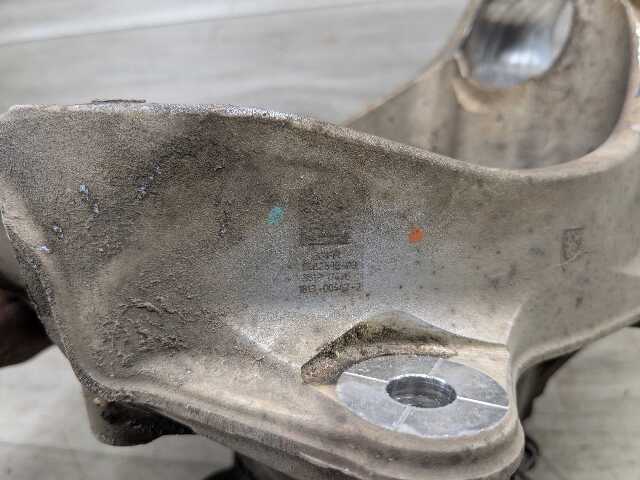 OEM BMW G01 G02 X3 X4 FRONT Right Passenger Knuckle Spindle Wheel Hub Bearing