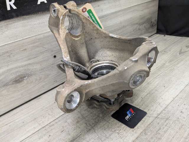 OEM BMW G01 G02 X3 X4 FRONT Right Passenger Knuckle Spindle Wheel Hub Bearing
