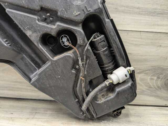 OEM BMW F97 F97 X3 X4 X3M X4M Windshield Wipe Washer Bottle Tank Reservoir