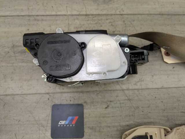 OEM BMW F97 G01 G02 X3 X4 FRONT Left Driver Seatbelt Seat Belt Retractor BEIGE