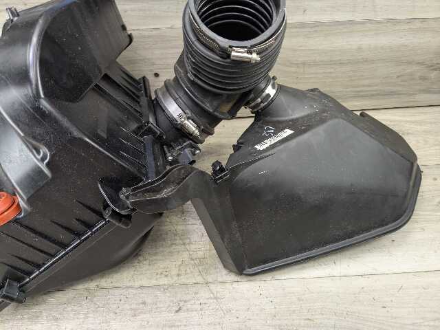 OEM BMW G01 G02 X3 X4 Engine B46 B48 Air Cleaner Filter Intake Resonator Box