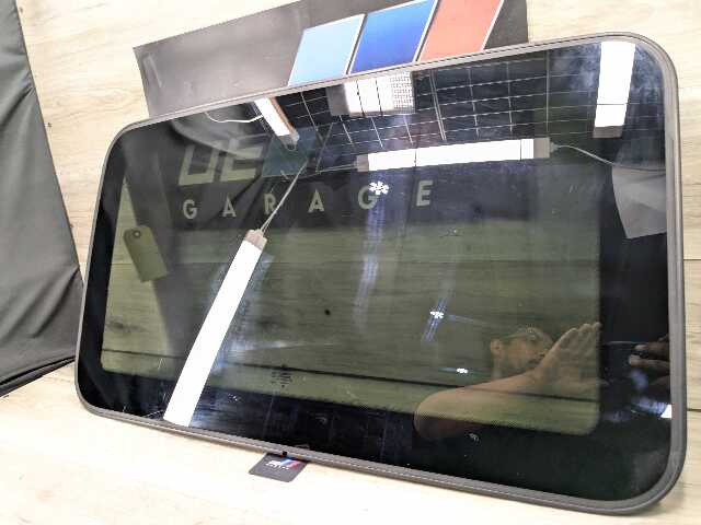 12-18 OEM BMW F30 F80 M3 328 335 Sedan Sunroof Sun Roof Glass Cover Window
