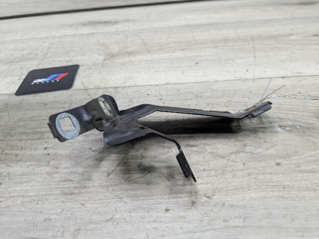 12-20 OEM BMW F30 F32 F33 F36 Front Left Driver Fender Wing Holder Bracket SET