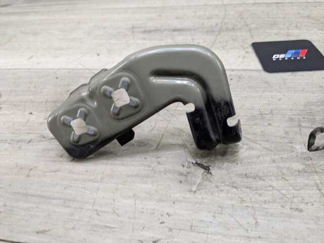12-20 OEM BMW F30 F32 F33 F36 Front Left Driver Fender Wing Holder Bracket SET