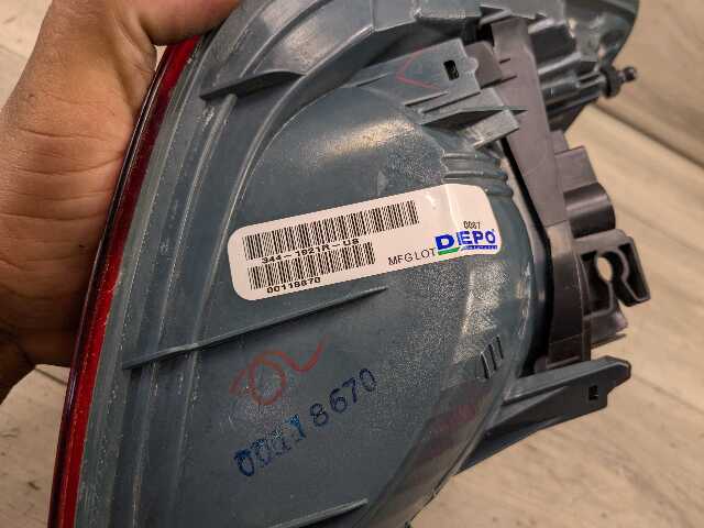 12-15 DEPO BMW F30 F80 328 335 M3 Rear Right Passenger Side Outer Tail Light