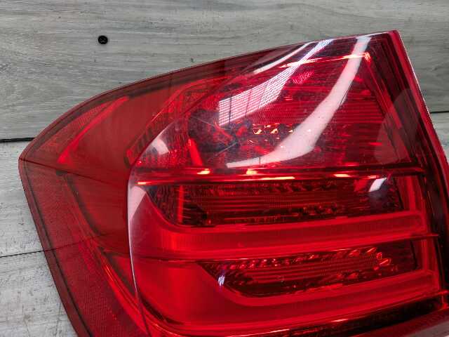 12-15 OEM BMW F30 F80 328 335 M3 Rear Left Driver Side Outer Tail Light