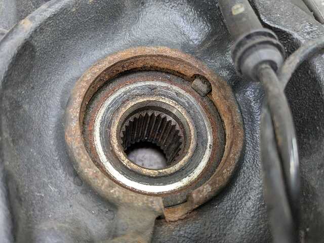 12-18 OEM BMW F30 F31 328 335 REAR Right Passenger Hub Knuckle Spindle Bearing
