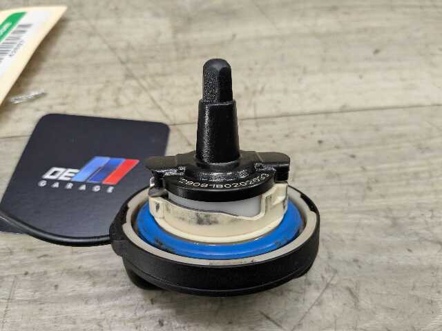 OEM BMW F15 F30 F44 F48 F80 G01 G05 G20 G30 G80 M3 M4 Fuel Gas Tank Filler Cap
