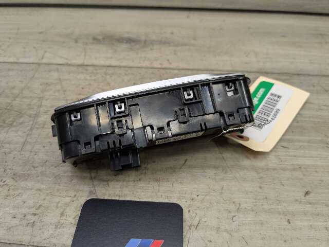 OEM BMW G20 G22 G23 G26 G80 G82 G83 Rear AC Air Climate Control Switch Module