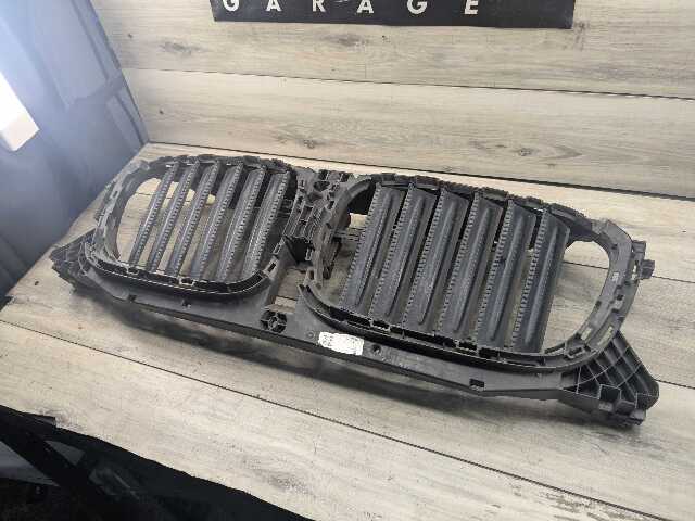 18-21 OEM BMW G01 G02 X3 X4 Front Upper Kidney Grille Air Flap Intake Shutter