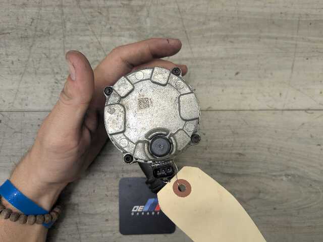16-24 OEM BMW F90 G11 G12 G30 M5 Engine Electric Auxiliary Water Coolant Pump
