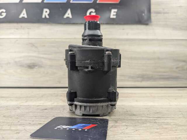 16-24 OEM BMW F90 G11 G12 G30 M5 Engine Electric Auxiliary Water Coolant Pump