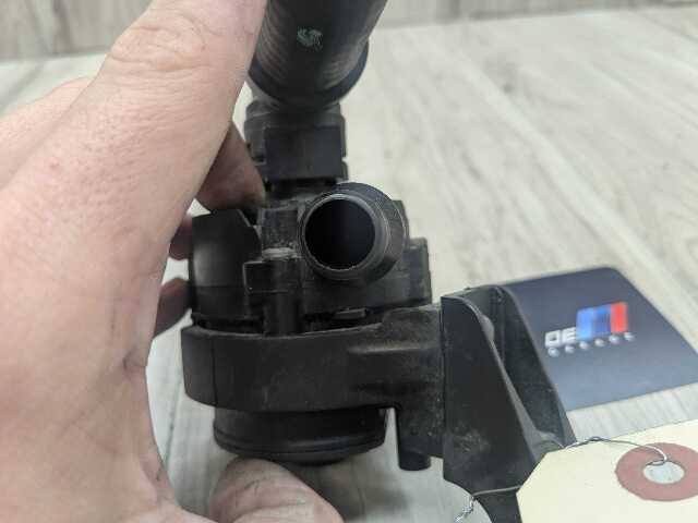 OEM BMW F90 F93 G11 G12 G16 G30 M5 Engine Electric Auxiliary Water Coolant Pump