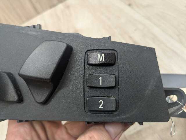 OEM BMW E60 E70 E71 X5 X6 X5M X6M Front Left Driver Seat Adjust Memory Switch