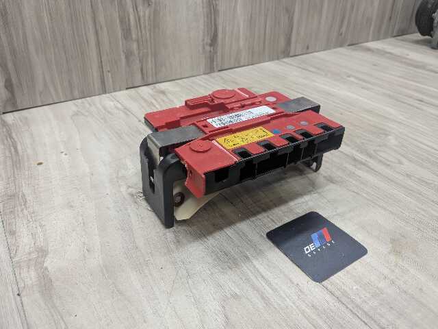 OEM BMW E70 E71 X5 X6 X5M X6M Battery Power Lead Junction Distribution Fuse Box