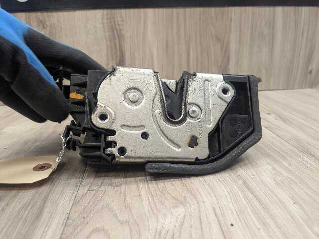 OEM BMW E82 E90 F23 F30 F32 E60 F01 M4 X6 REAR RIGHT Door Lock Latch Actuator