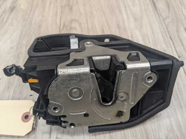 OEM BMW E82 E90 F23 F30 F32 E60 F01 M4 X6 REAR RIGHT Door Lock Latch Actuator