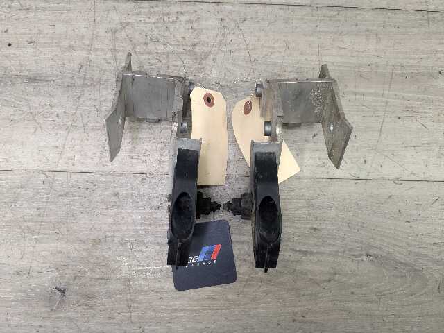 OEM BMW F22 F23 F30 F32 F33 F36 Left Right Radiator Carrier Support Bracket SET
