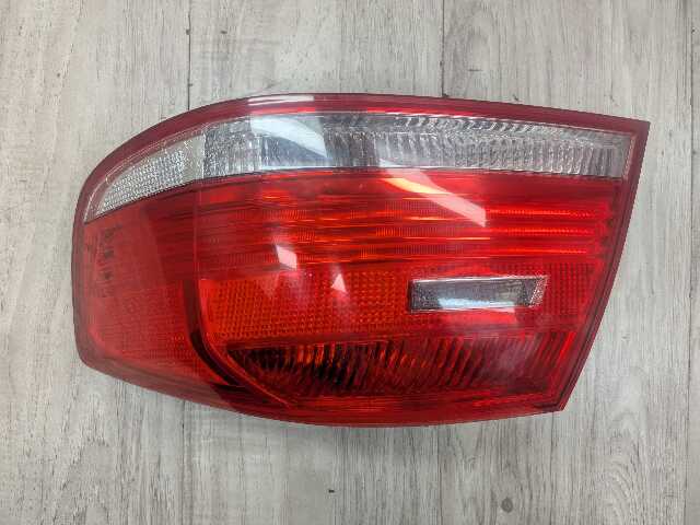 07-10 OEM BMW E92 328 335 M3 Coupe Rear Right Passenger Side Outer Tail Light