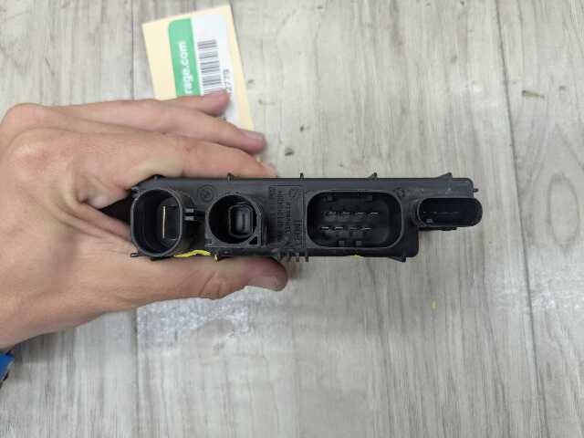 16-19 OEM BMW F39 F48 X1 X2 Integrated Power Supply Control Module B46