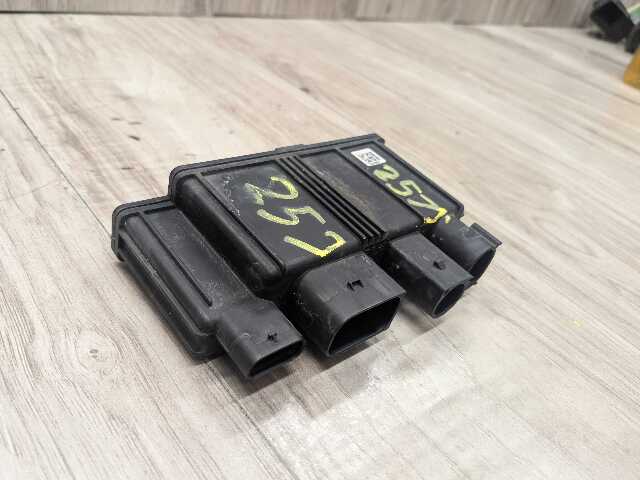 16-19 OEM BMW F39 F48 X1 X2 Integrated Power Supply Control Module B46