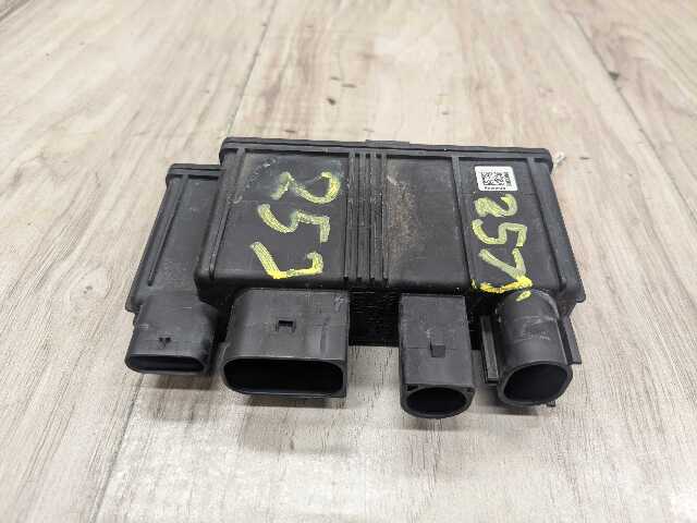 16-19 OEM BMW F39 F48 X1 X2 Integrated Power Supply Control Module B46