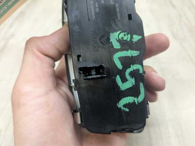 16-23 OEM BMW F39 F48 X1 X2 Headlight Switch Control Panel Light Module BLACK