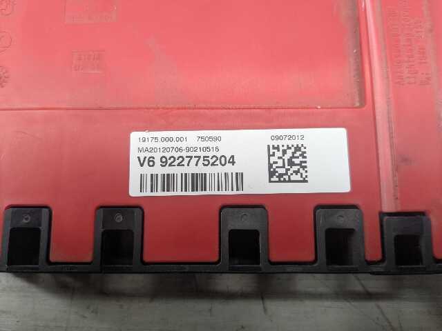 OEM BMW F22 F30 F32 F36 F80 F82 Positive Battery Distributor B+ Power Fuse Box