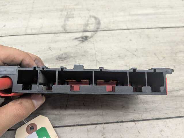 OEM BMW F22 F30 F32 F36 F80 F82 Positive Battery Distributor B+ Power Fuse Box