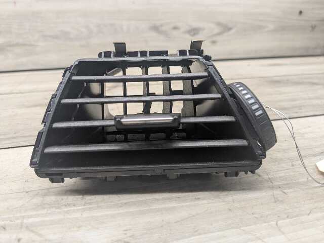OEM BMW F30 F32 F33 F36 F80 F82 F83 M3 M4 Left Driver Dash AC Air Vent Grille