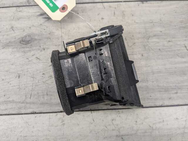 OEM BMW F30 F32 F33 F36 F80 F82 F83 M3 M4 Left Driver Dash AC Air Vent Grille