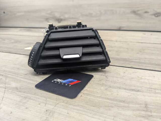 OEM BMW F30 F32 F33 F36 F80 Right Passenger Side AC Air Vent Dash Grille