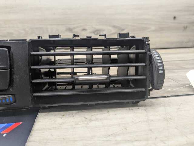 OEM BMW F30 F32 F33 F36 F80 F82 F83 M3 M4 Front Dash Central AC Air Vent Grille