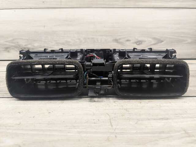 OEM BMW F30 F32 F33 F36 F80 F82 F83 M3 M4 Front Dash Central AC Air Vent Grille