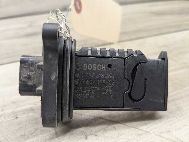 12-18 OEM BMW F82 F22 F30 F32 F10 F13 M4 MAF Mass Air Flow Sensor Meter Engine