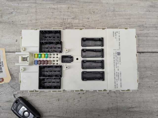 12-18 OEM BMW F22 F30 F32 F36 Body Control Junction Box Module FEM+Key